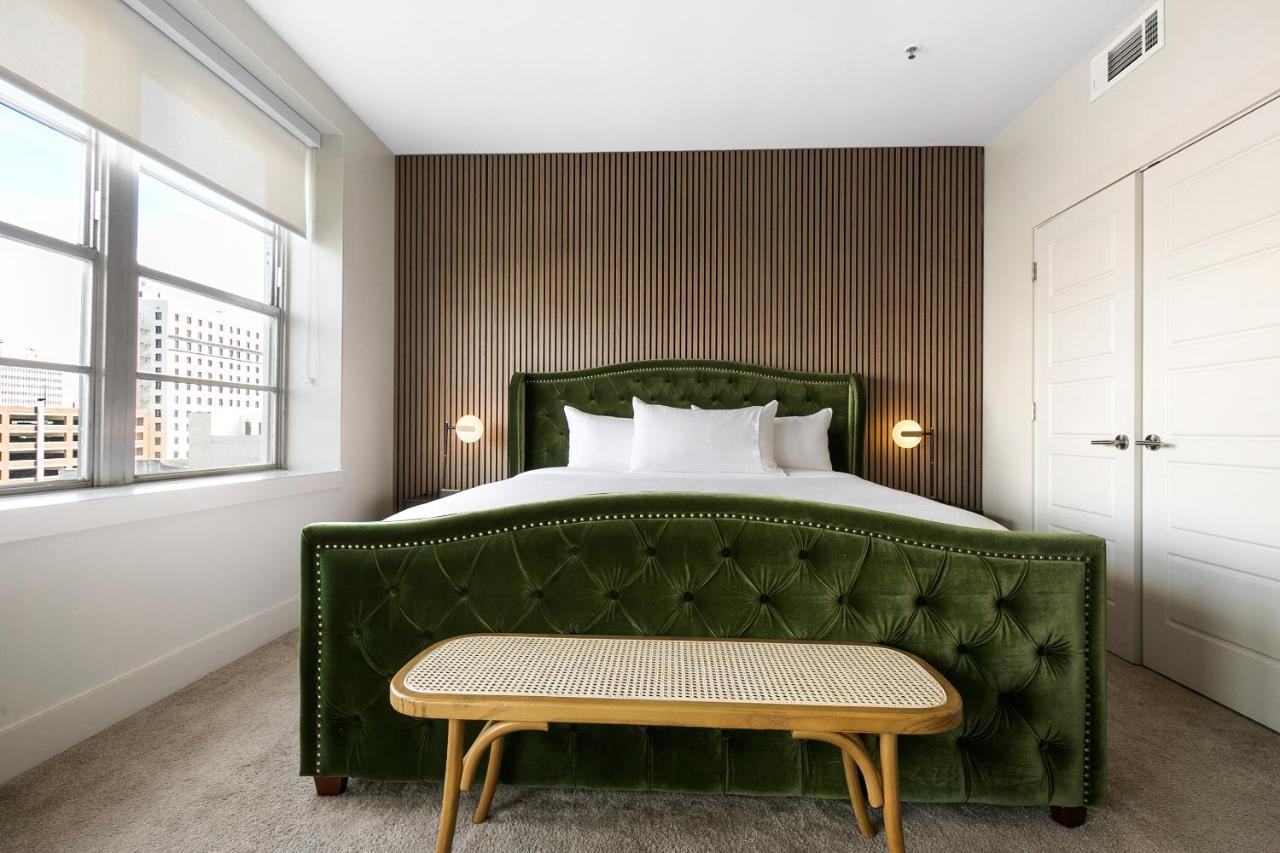Luxury 2-Bedroom Condo Steps Away From The French Quarter New Orleans Bagian luar foto