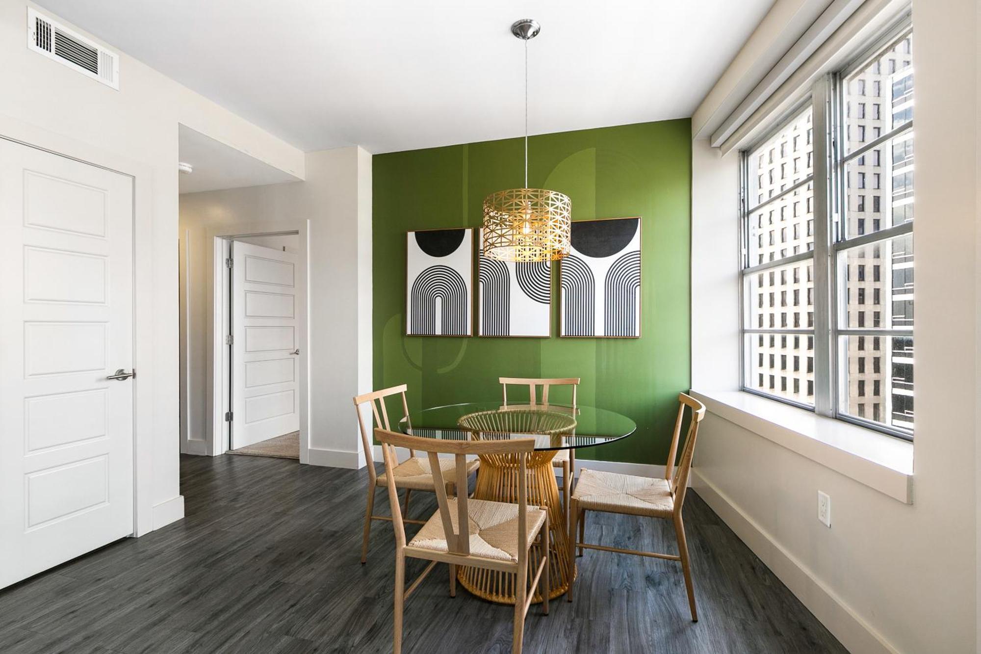 Luxury 2-Bedroom Condo Steps Away From The French Quarter New Orleans Bagian luar foto