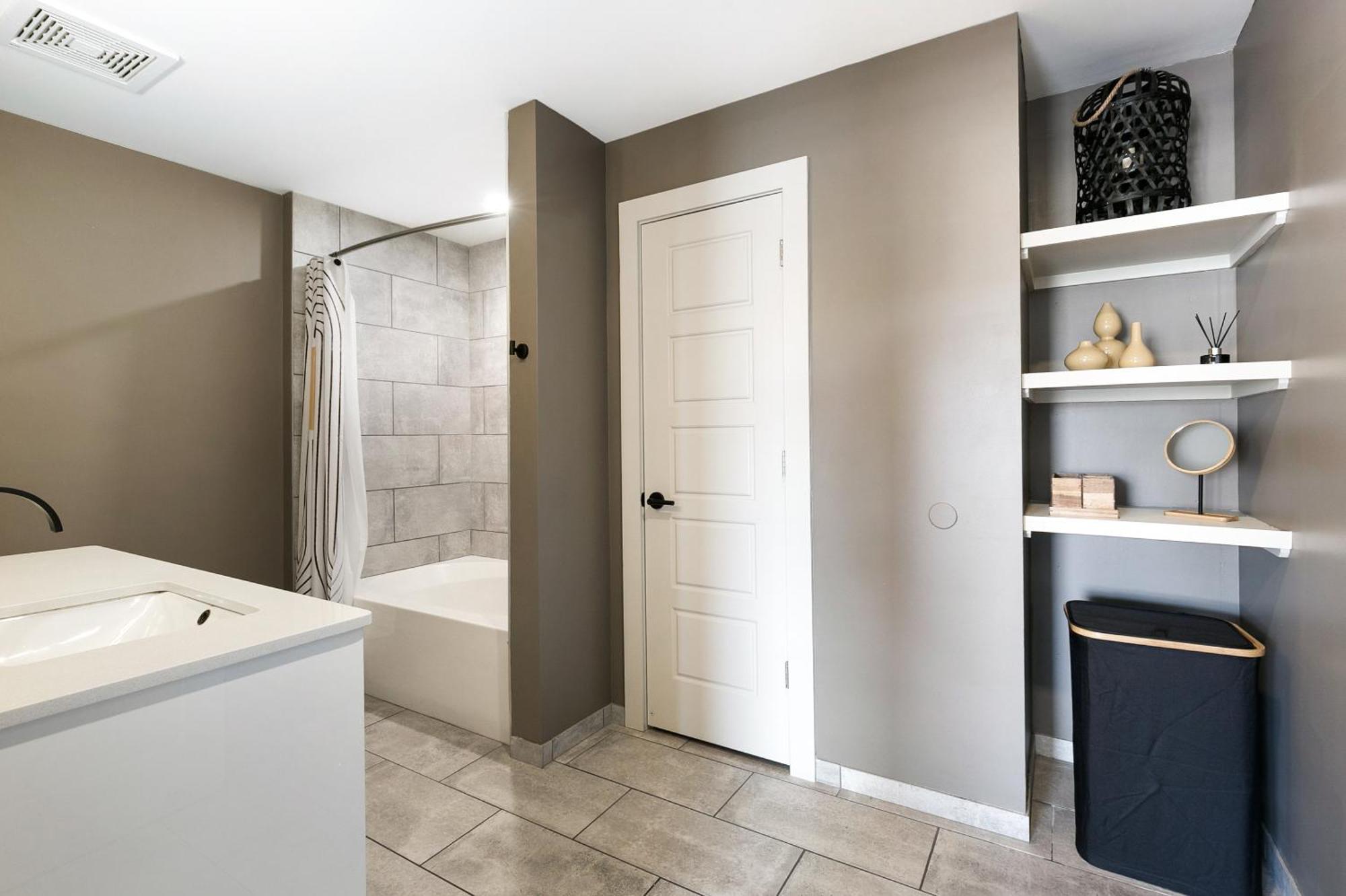 Luxury 2-Bedroom Condo Steps Away From The French Quarter New Orleans Bagian luar foto
