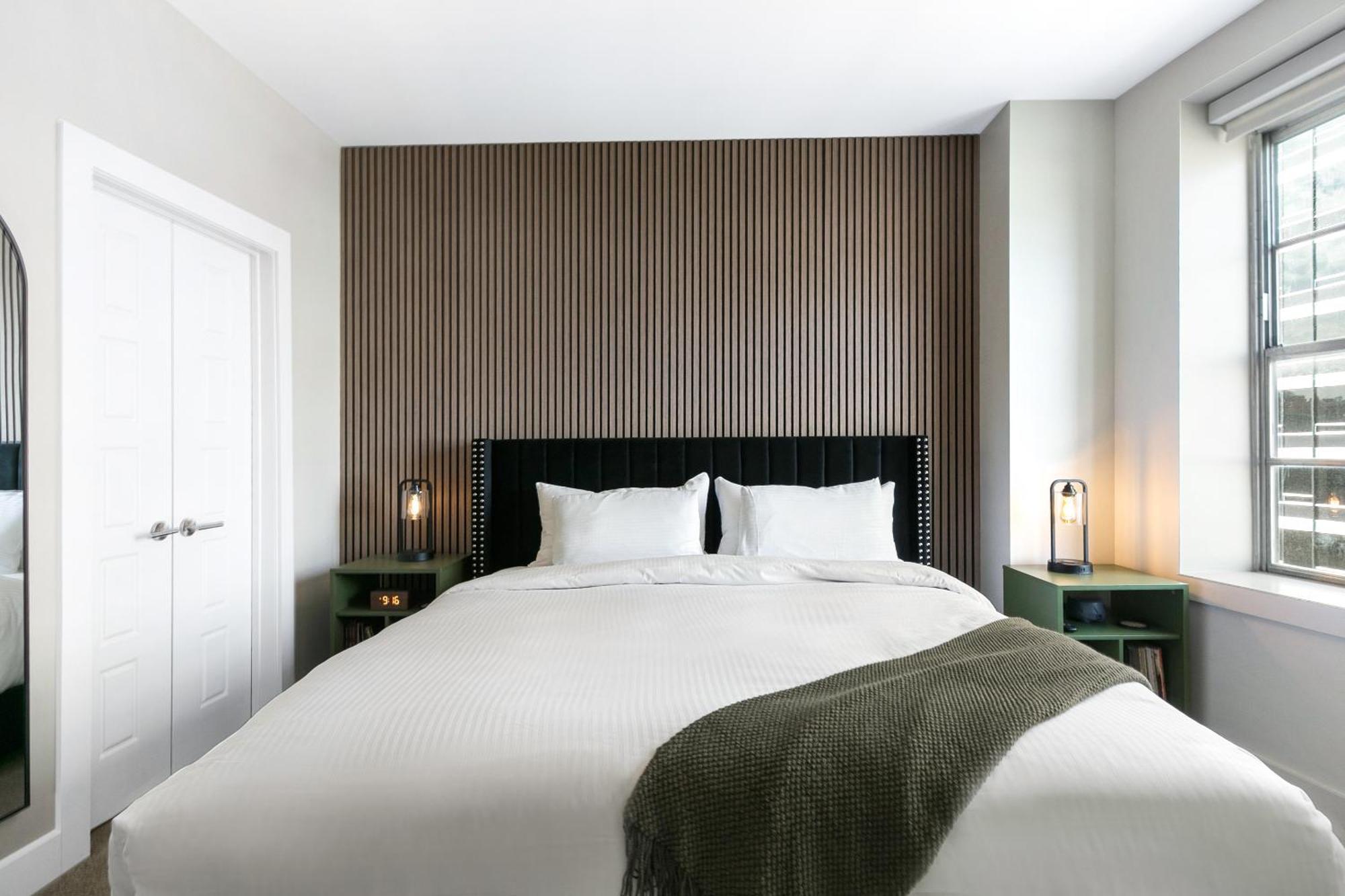 Luxury 2-Bedroom Condo Steps Away From The French Quarter New Orleans Bagian luar foto