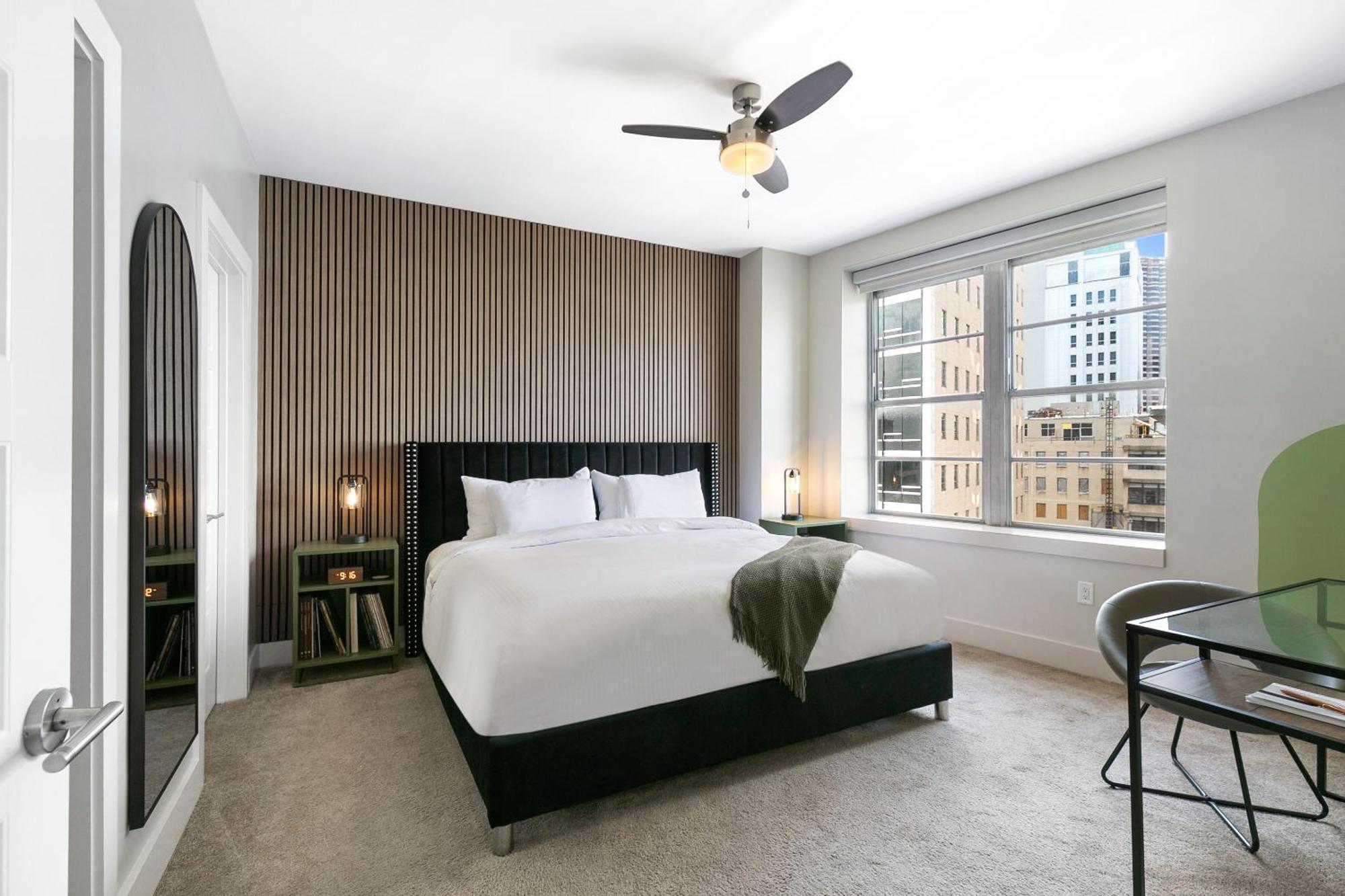 Luxury 2-Bedroom Condo Steps Away From The French Quarter New Orleans Bagian luar foto