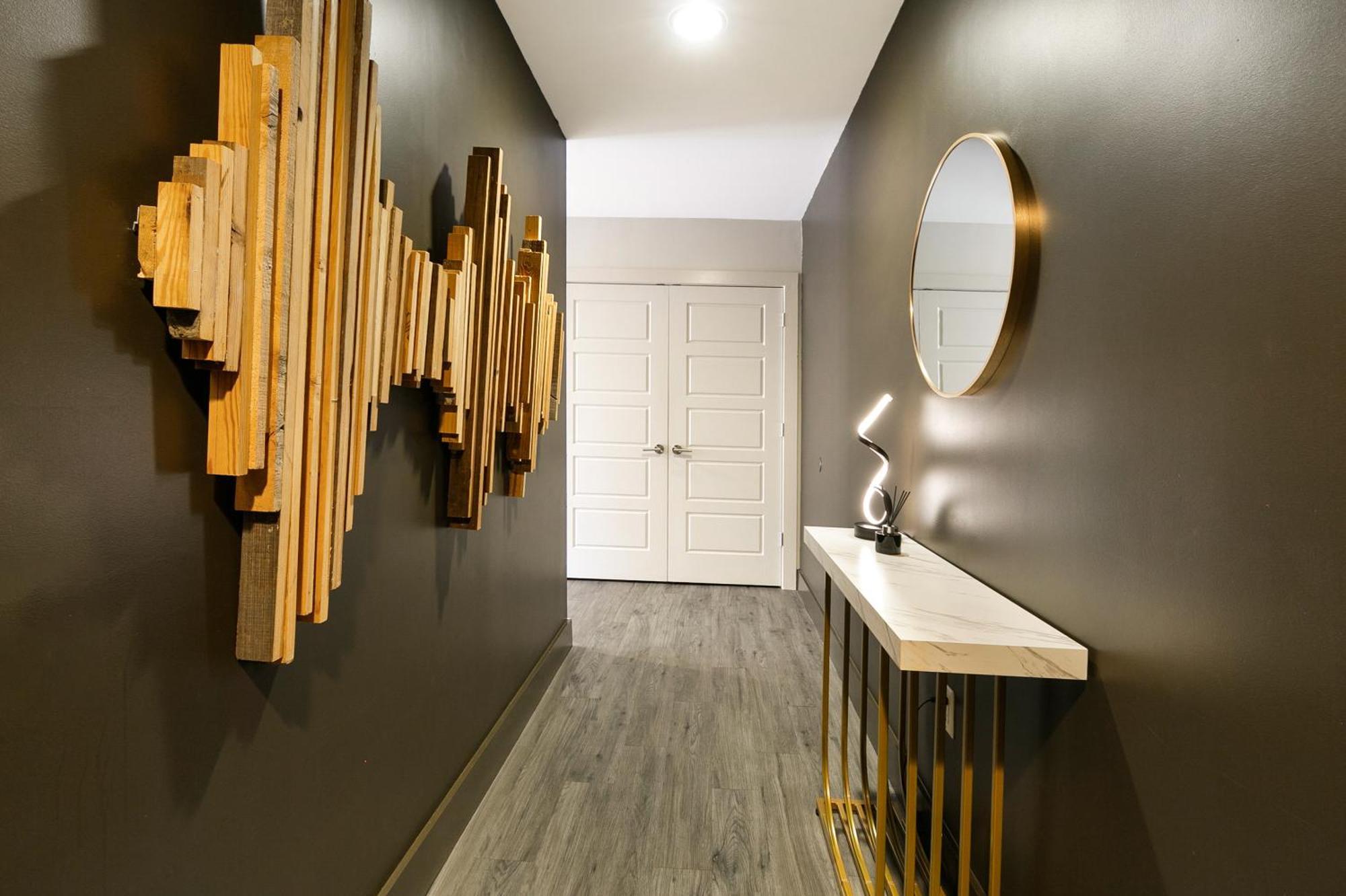 Luxury 2-Bedroom Condo Steps Away From The French Quarter New Orleans Bagian luar foto
